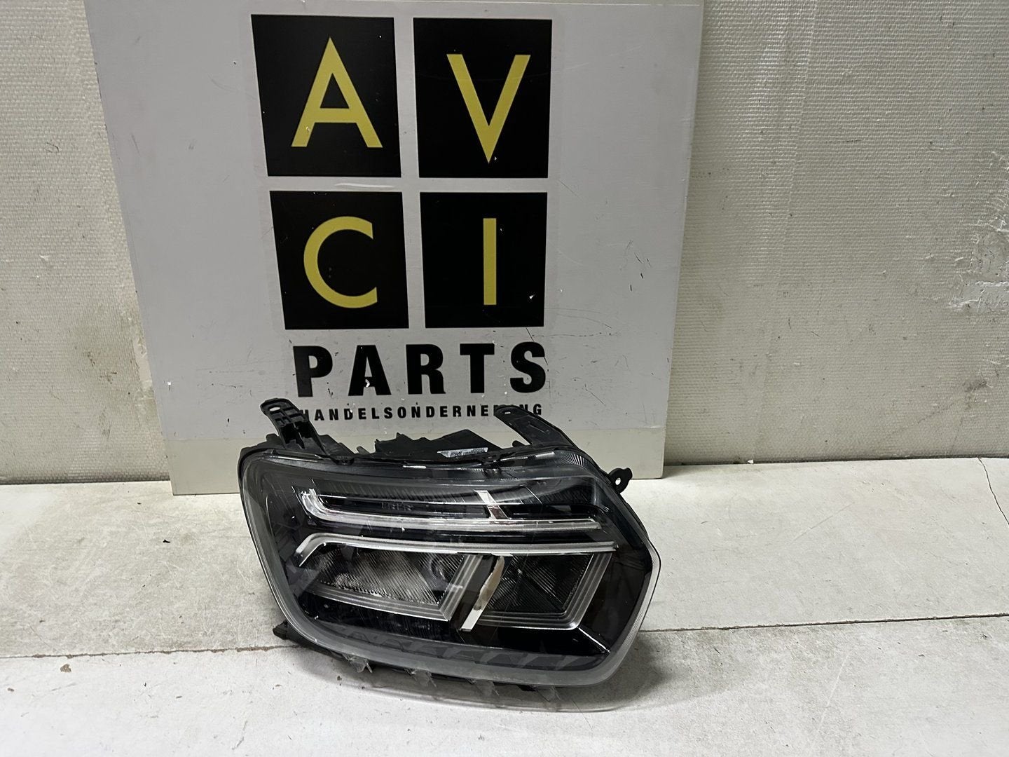 Koplamp Dacia Duster 2 II facelift Full led 260101613R recht, Dacia, Gebruikt, -, -