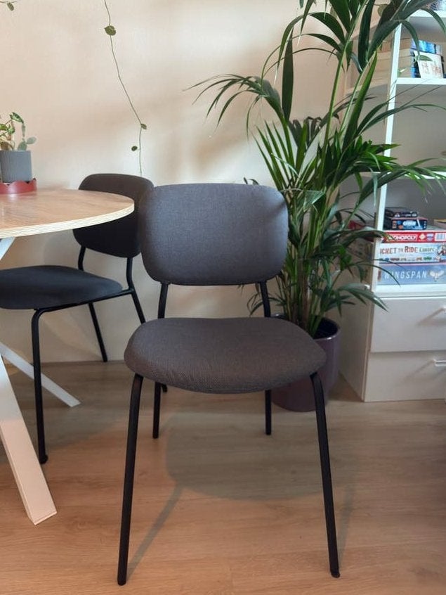 Set van 4 moderne eetkamerstoelen, Huis en Inrichting, Stoelen, Ophalen, Gebruikt, Vier, Stof