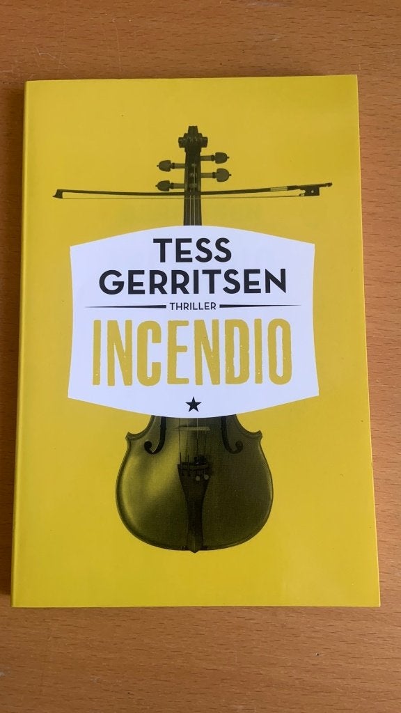 Tess Gerritsen - Incendio, Ophalen of Verzenden, Zo goed als nieuw