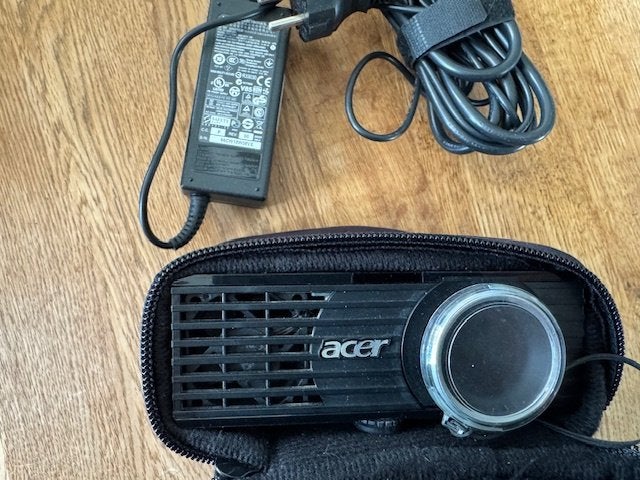 Acer led projector, Ophalen of Verzenden, Gebruikt, LED, Acer