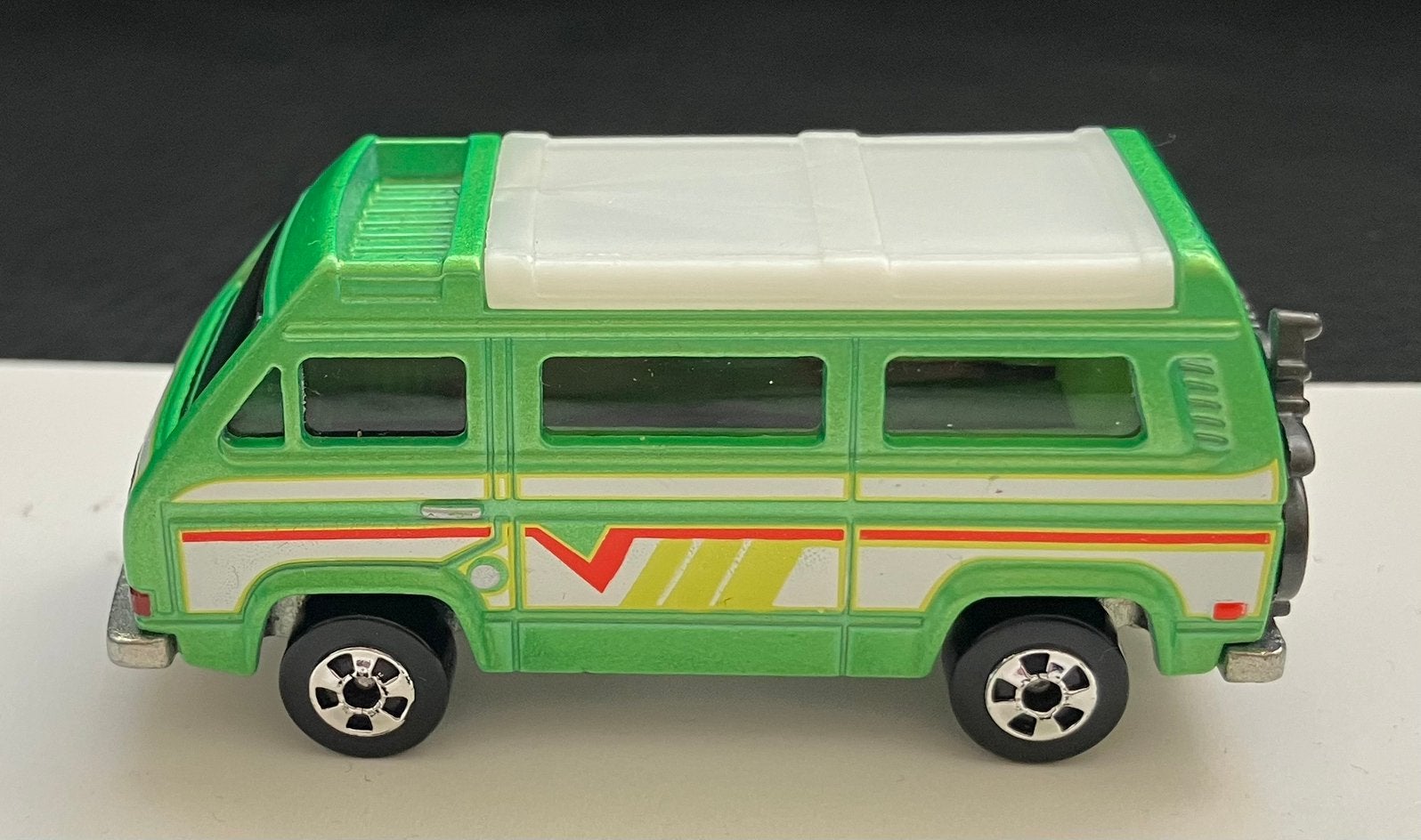 Hot Wheels VW Bus T3 Sanagon uit 2011 in mint staat, Ophalen of Verzenden, Nieuw, Auto