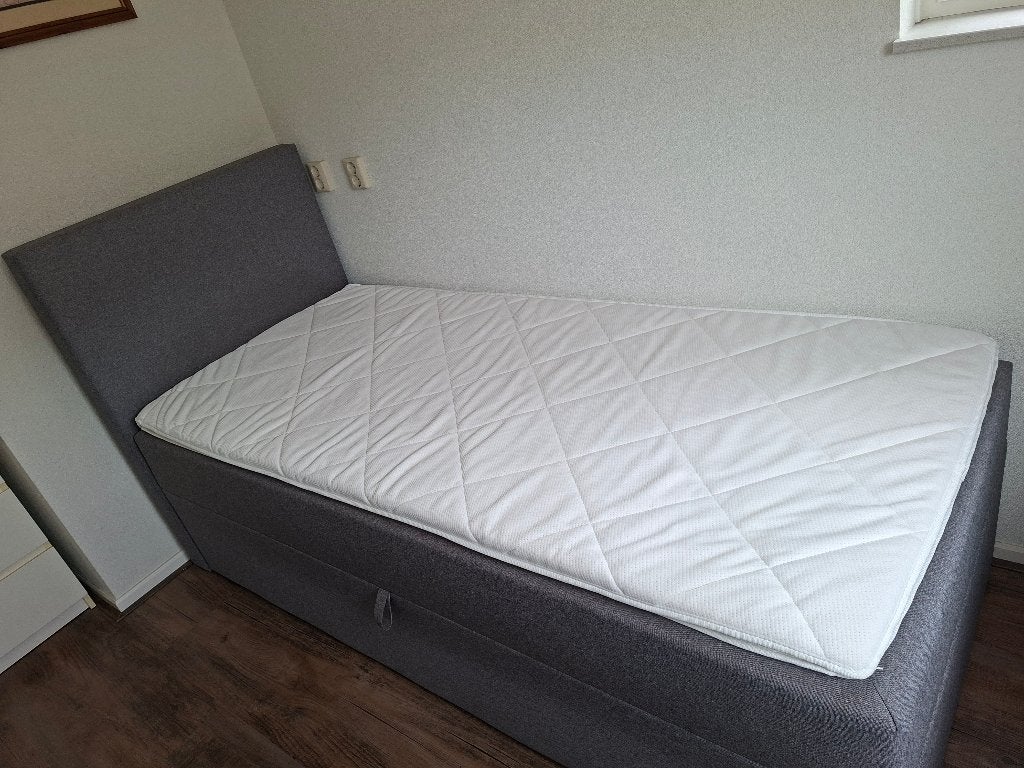 Boxspring, Ophalen, 90 cm, Eenpersoons, Zo goed als nieuw