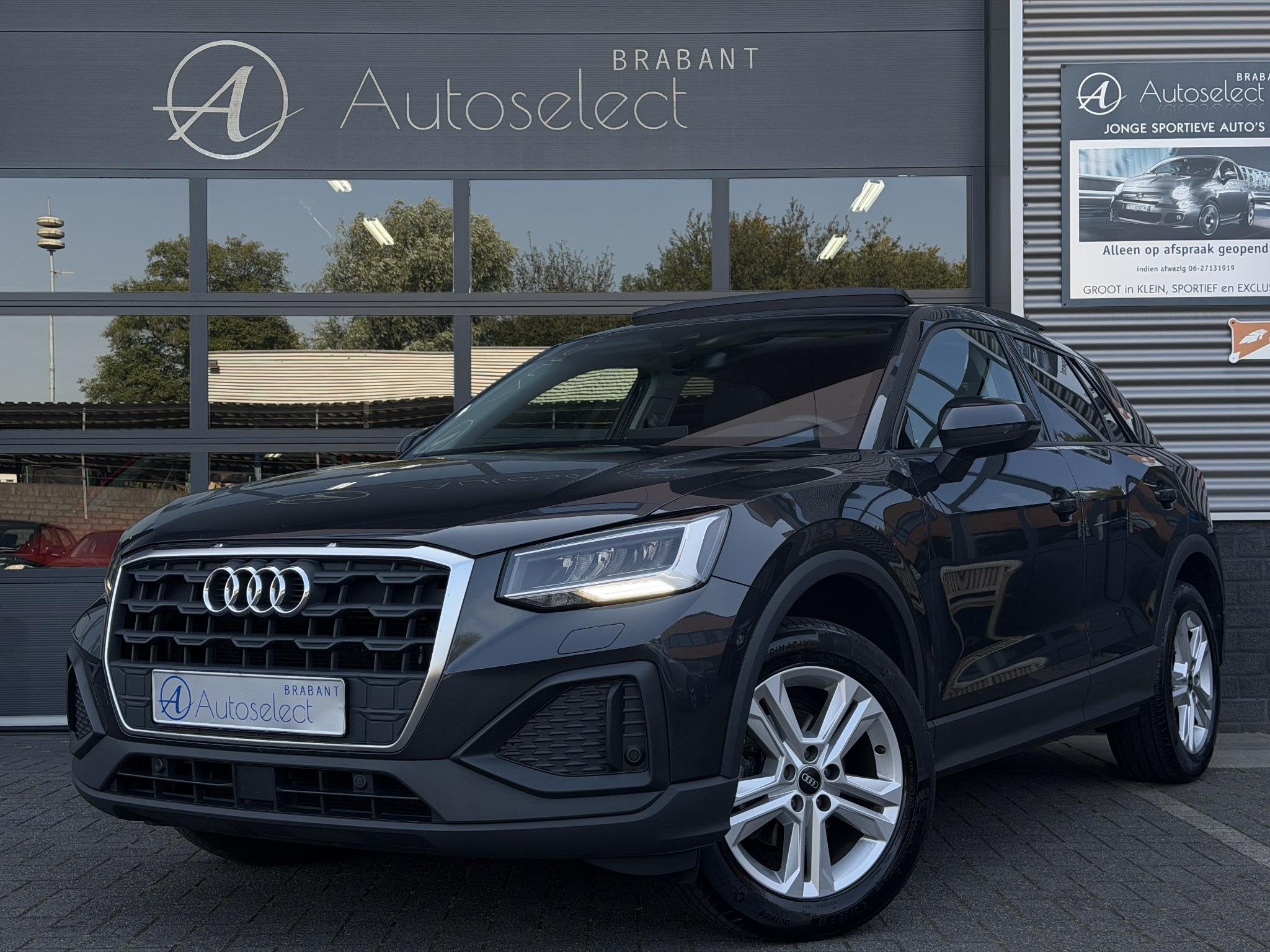 Audi Q2 35 TFSI Pro Line Pano | Virtual | Dealer OH, Stof, 4 cilinders, 150 pk, Bedrijf