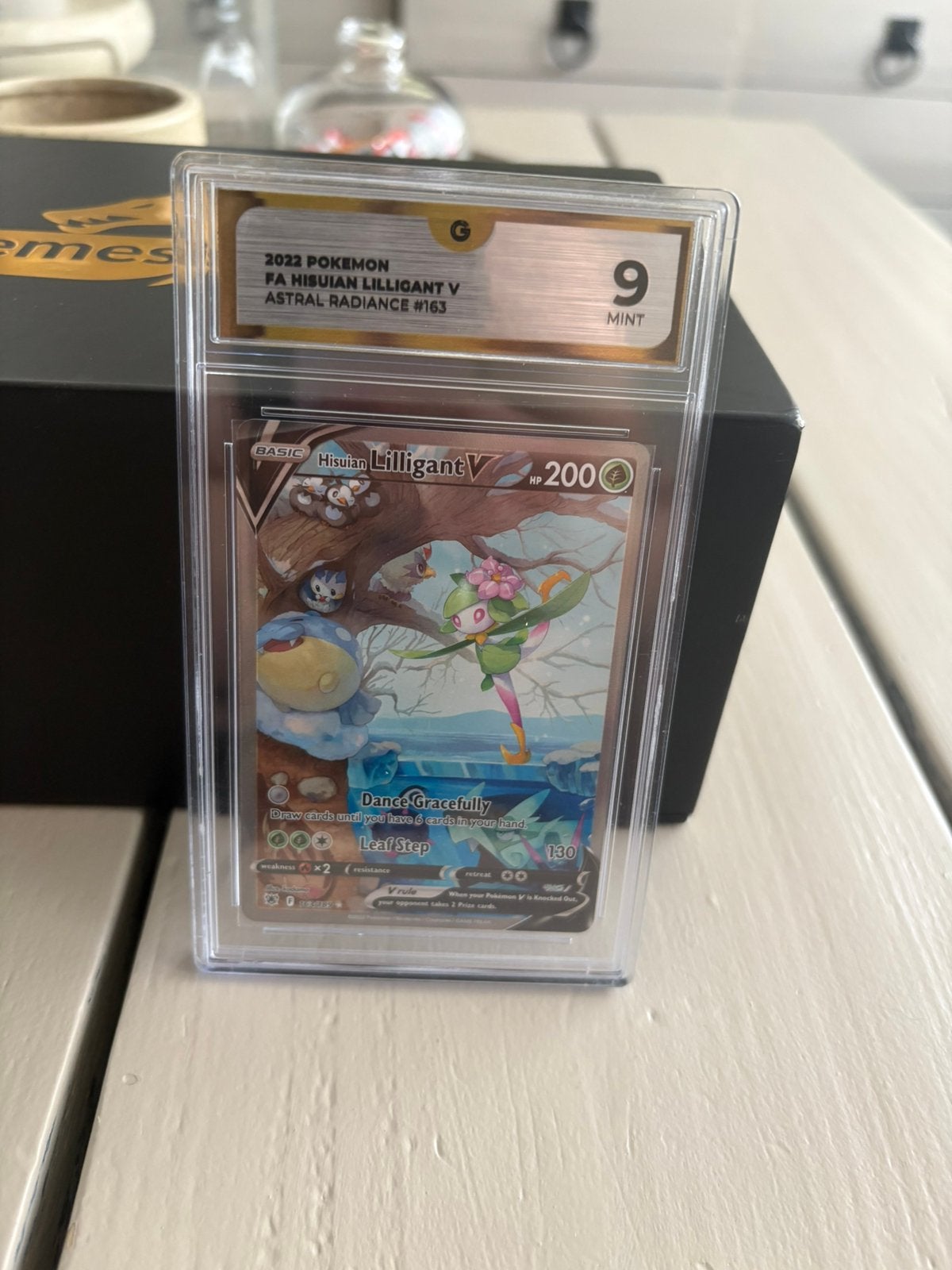 Lilligant full art v, Ophalen of Verzenden, Zo goed als nieuw, Meerdere kaarten, Foil
