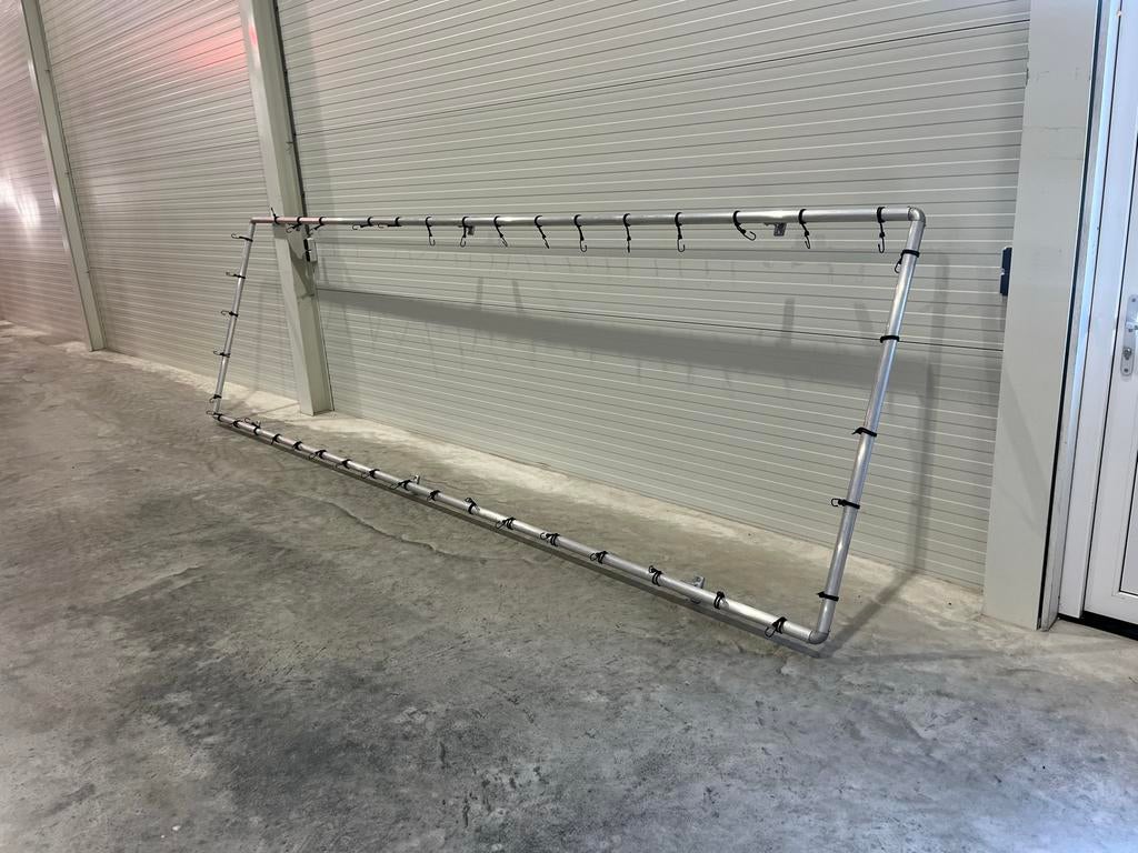 Spandoekframe met muurbeugels en elastiek 1400x4900 mm, Verzamelen, Merken en Reclamevoorwerpen, Ophalen of Verzenden