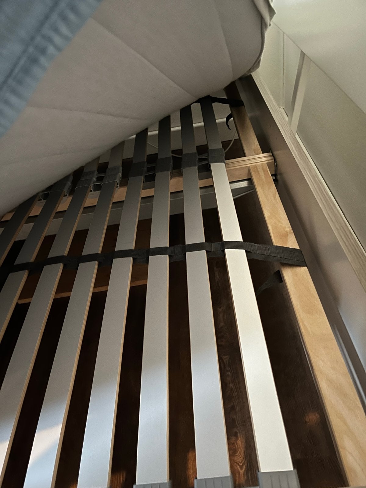 Foto 3 van Bedframe met lattenbodems