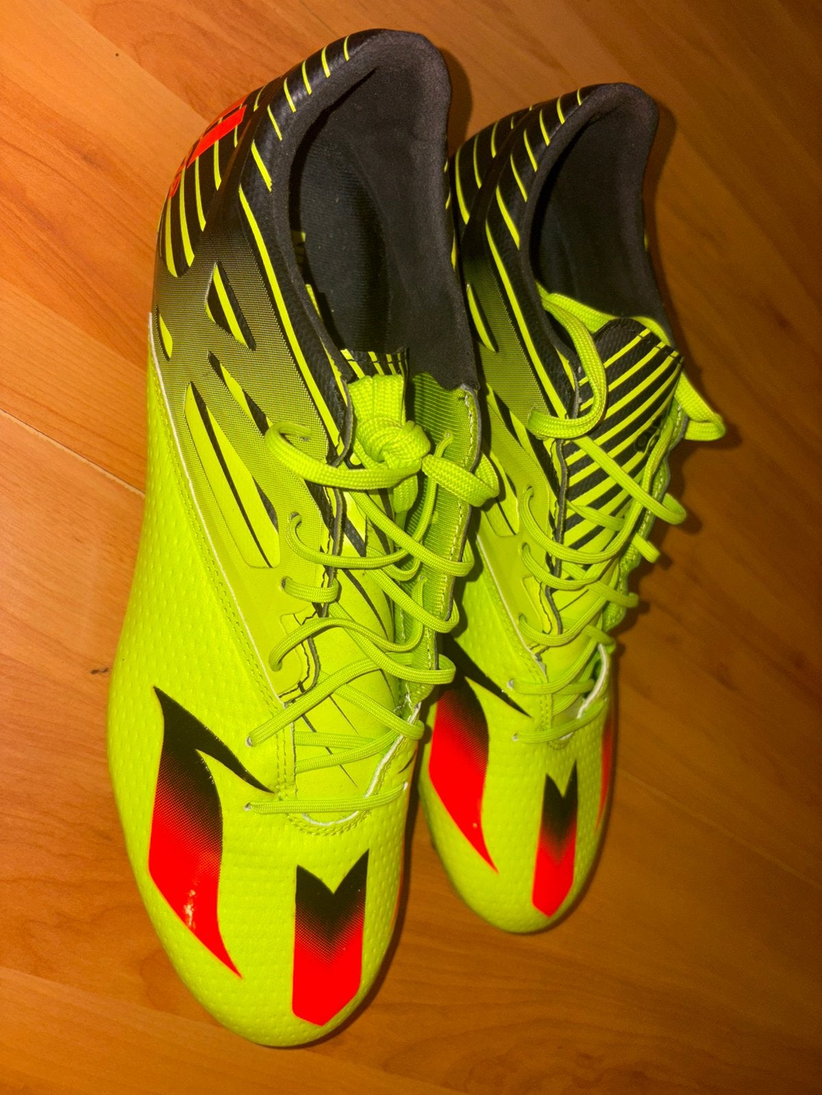 Adidas Messi 15.2 voetbalschoenen maat 44, Sport en Fitness, Voetbal, Maat XS of kleiner, Schoenen, Ophalen of Verzenden, Zo goed als nieuw