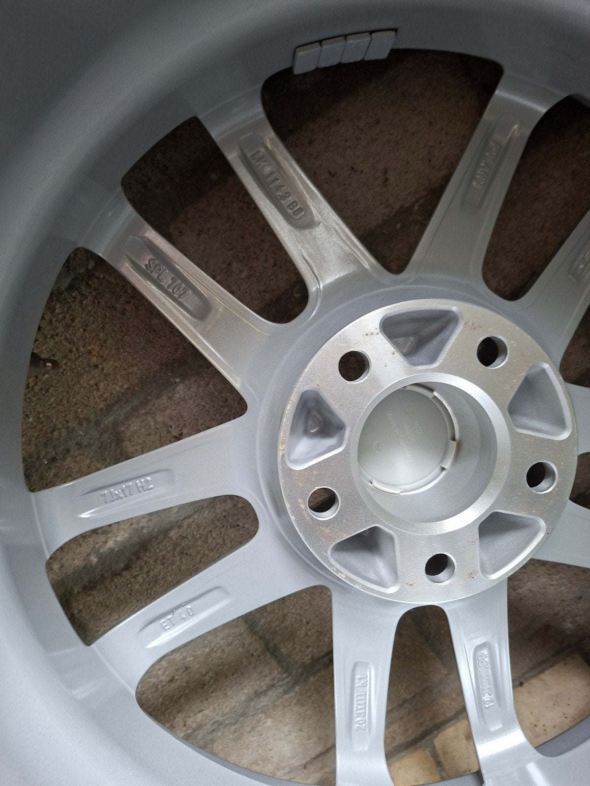 lichtmetalen velg met band, Ophalen, Zo goed als nieuw