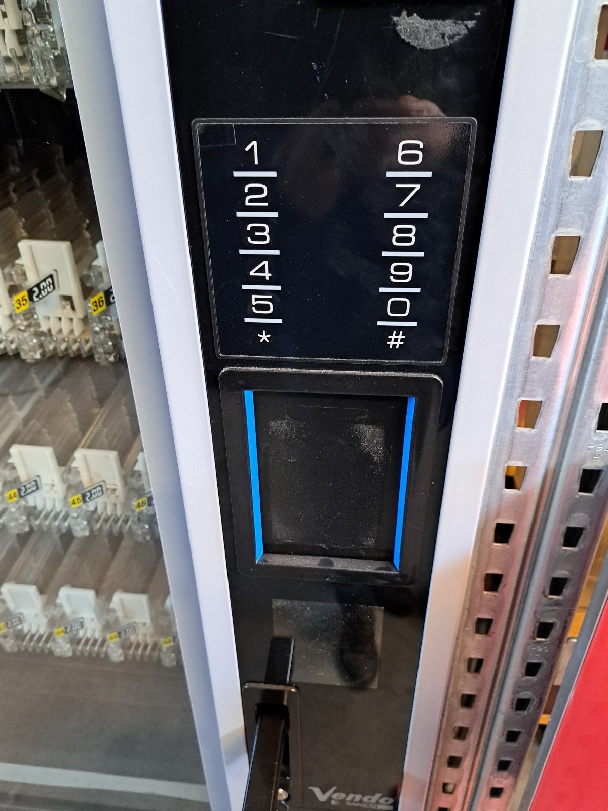 Frisdrank automaat Vendo G6 designline, Verzamelen, Automaten | Overige, Ophalen