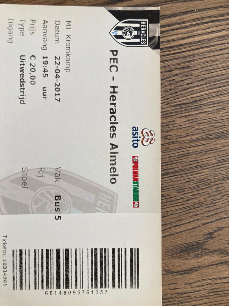 UITKAART ZWOLLE-HERACLES 16-17, Verzamelen, Sportartikelen en Voetbal, Ophalen of Verzenden, Zo goed als nieuw, Overige binnenlandse clubs