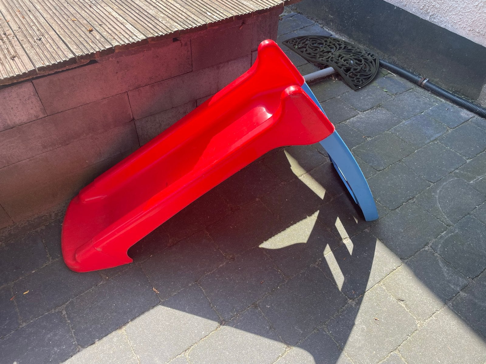 Rode glijbaan met blauwe trap voor kinderen, Ophalen, Gebruikt