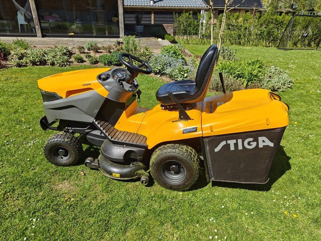 Stiga Estate 7102W Zitmaaier - slechts 93 draaiuren!, Ophalen, Gebruikt, Stiga, 90 tot 120 cm