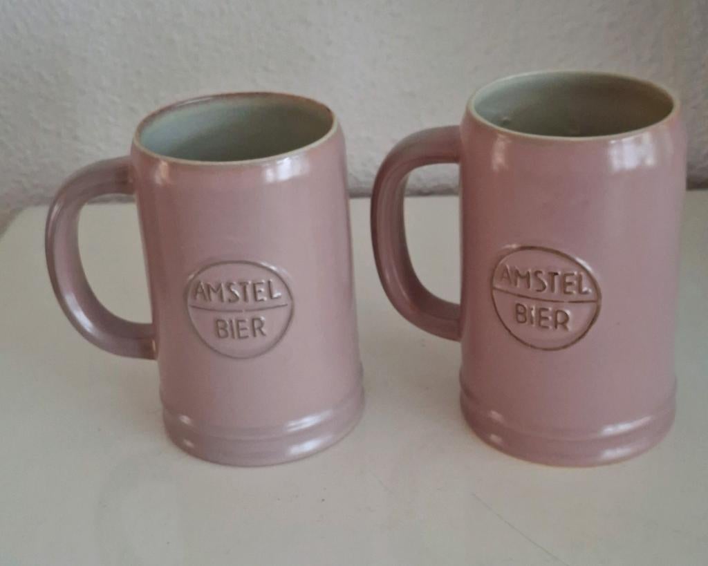 2 Amstel Bierpullen  bier pullen  Lichtroze Keramiek, Ophalen of Verzenden, Zo goed als nieuw, Pul(len), Amstel