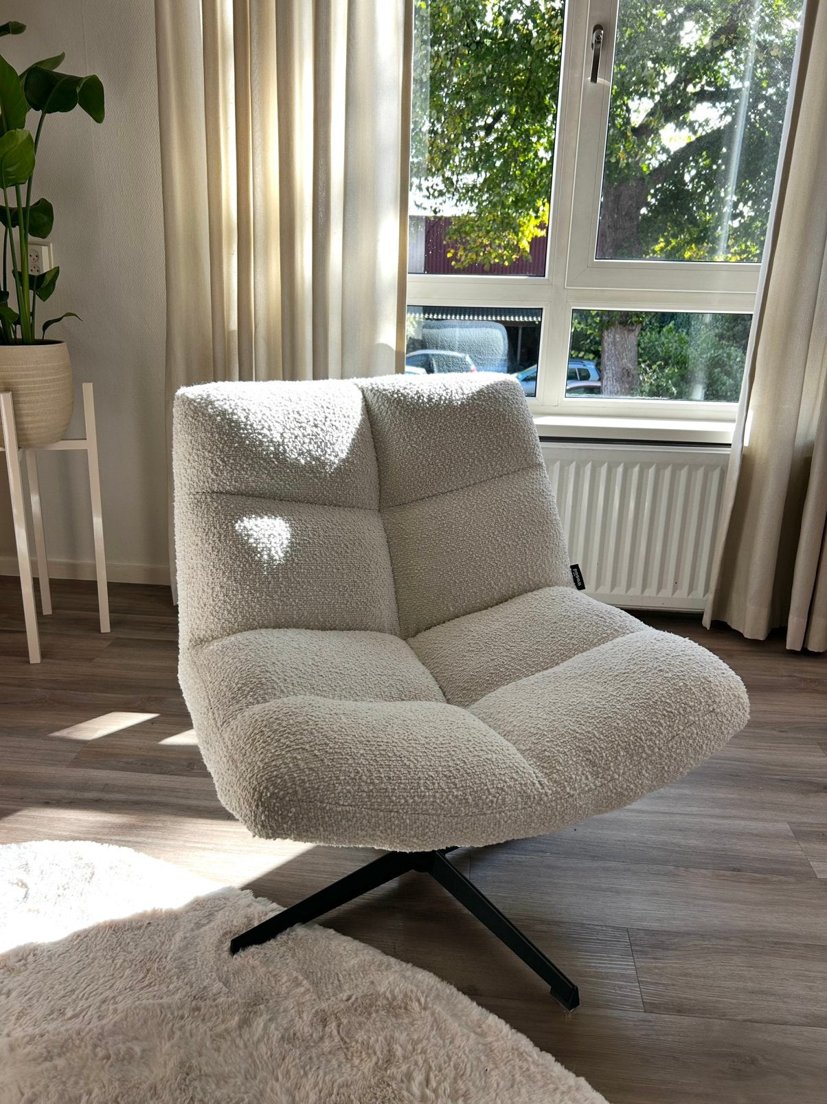 Woood bouclé draaifauteuil Vinny crème, Ophalen, 75 tot 100 cm, Zo goed als nieuw, Stof