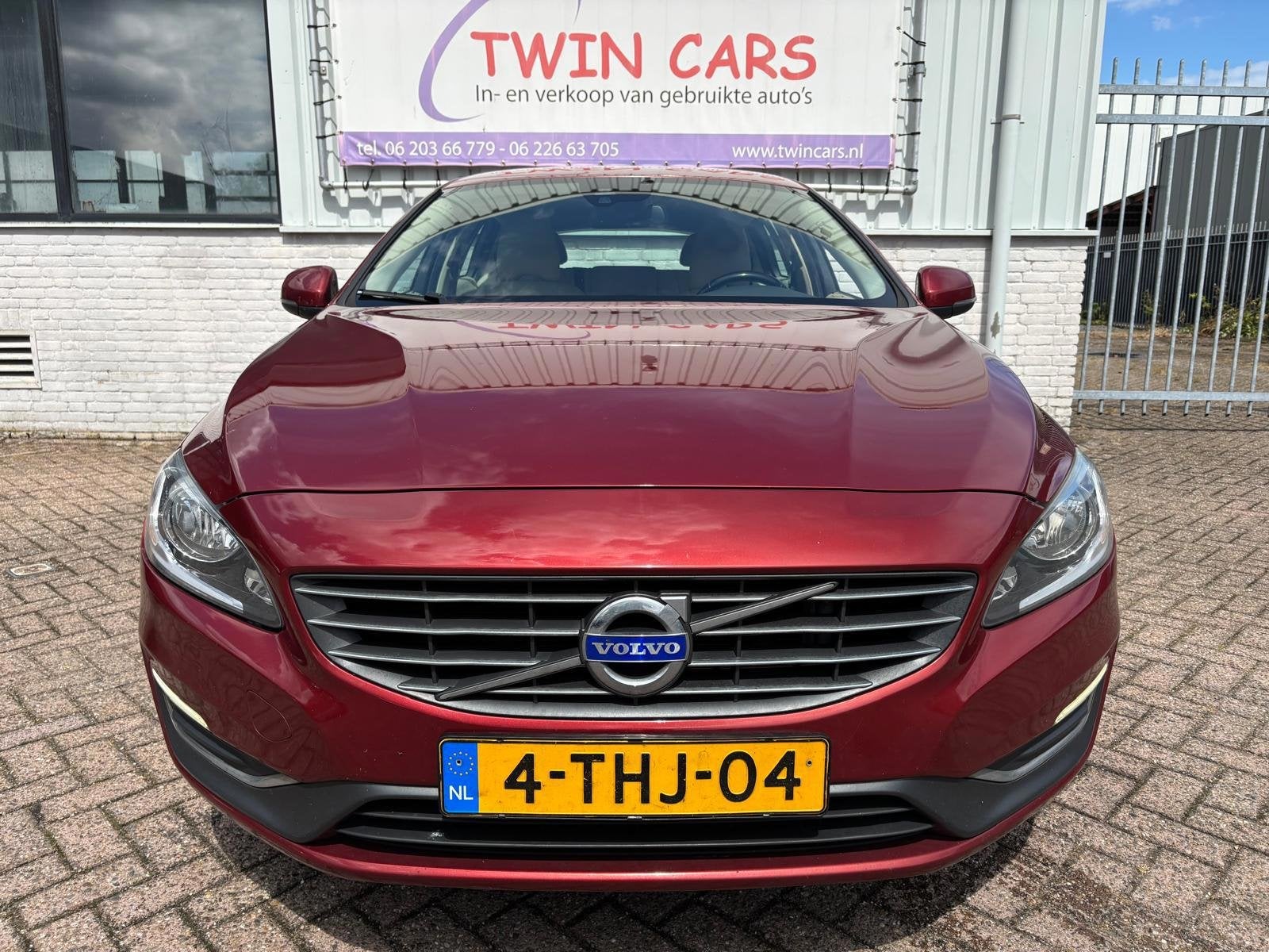 Volvo V60 1.6 T3 Summum, Voorwielaandrijving, Gebruikt, 4 cilinders, 150 pk