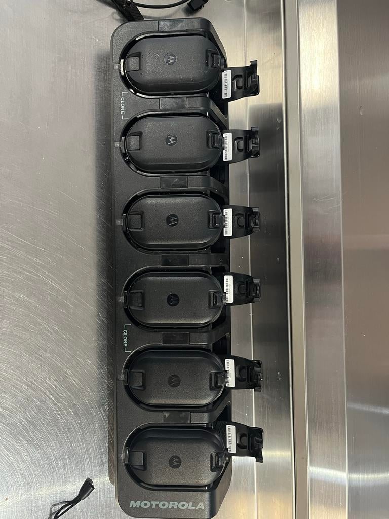 Motorola portofoon met oortjes en accessoires, Ophalen, Gebruikt, Portofoon of Walkie-talkie, Handsfree-functie