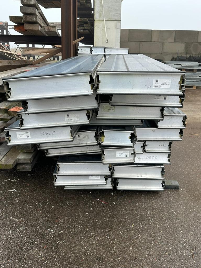 Wandpanelen/afzetpanelen, Doe-het-zelf en Verbouw, Isolatie en Afdichting, Zo goed als nieuw, Overige materialen, 8 tot 12 cm