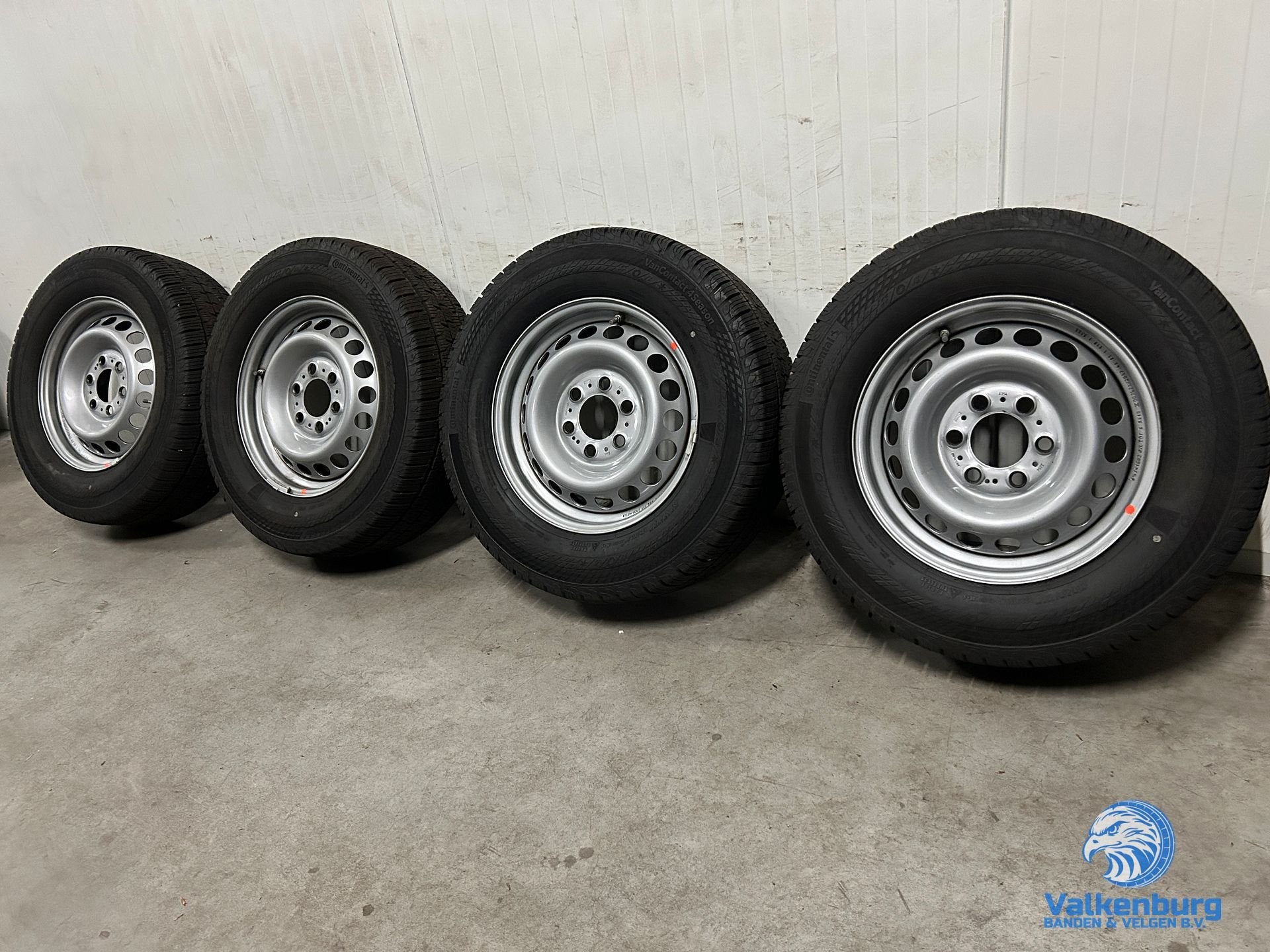 7mm! Originele Mercedes Sprinter 16 inch stalen velgen 6x130, -, Banden en Velgen, Ophalen of Verzenden, 235 mm