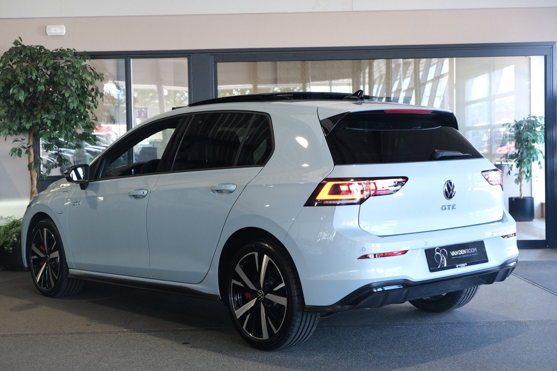 Volkswagen Golf 8.5 1.5 eHybrid GTE 272PK Pano Volleder Trek, 77 km/l, Zwart, 4 cilinders, 1700 kg