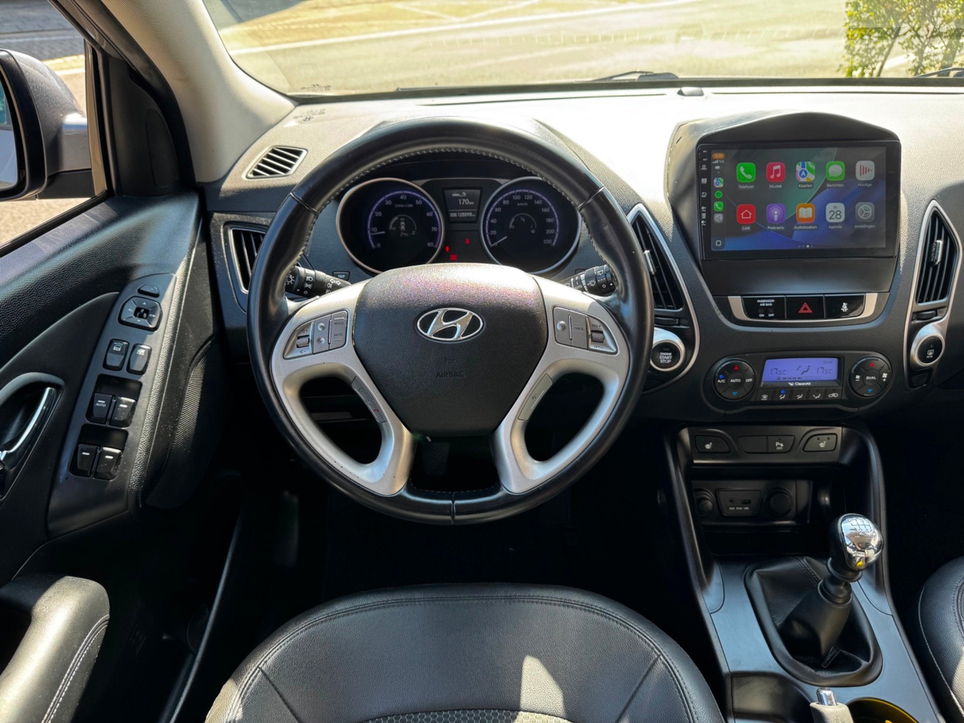 Hyundai Ix35 1.6i GDI i-Magine Navigatie Leder CarPlay Deale, Auto's, Voorwielaandrijving, 135 pk, 4 cilinders, Leder en Stof