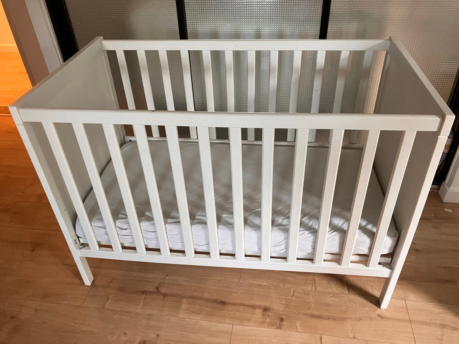 Ikea Gulliver houten babybedje/ledikantje incl matrasje, Kinderen en Baby's, Ophalen, Gebruikt, Ledikant
