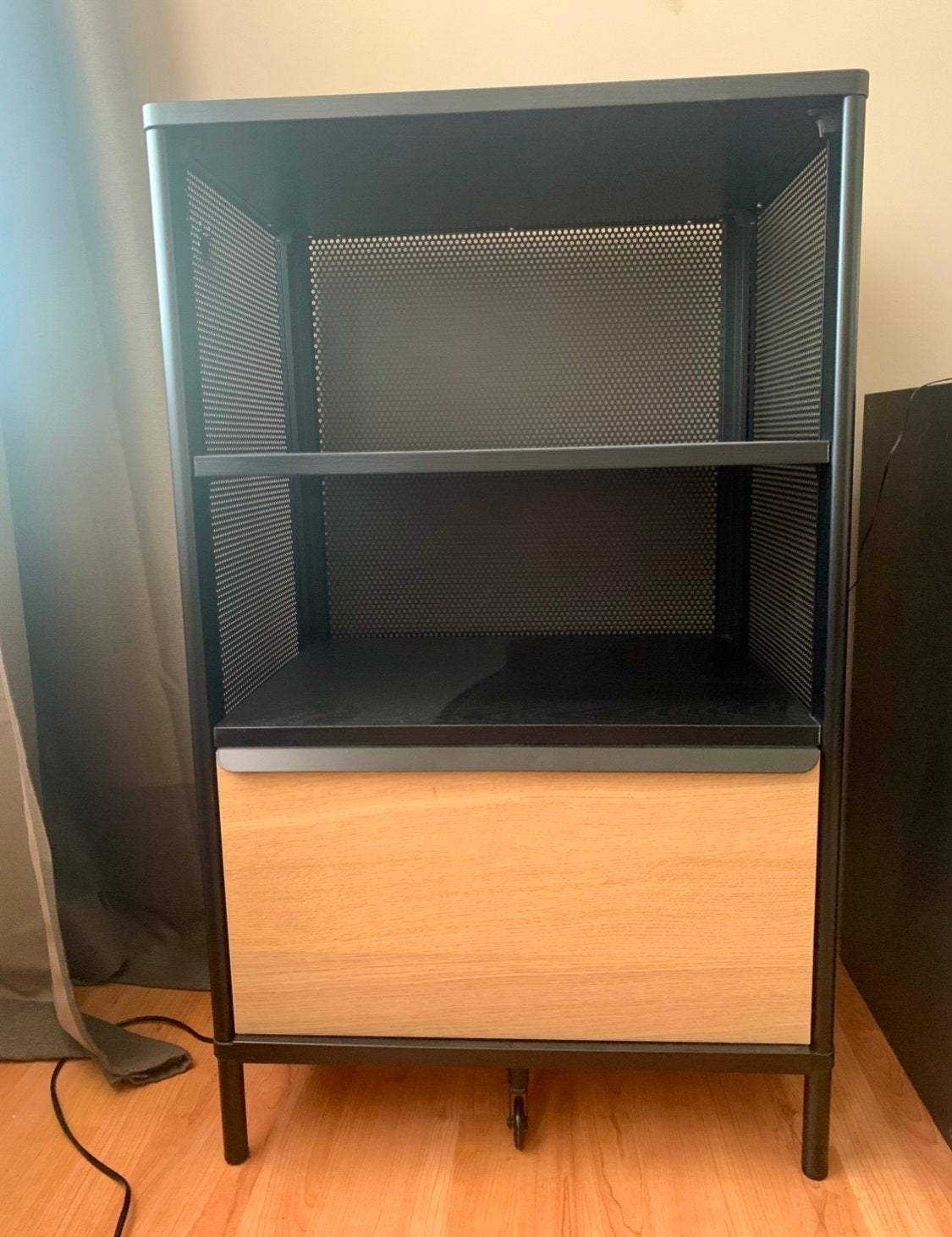 Ikea Bekant zwart metalen rek met lade H101 x B61cm, Huis en Inrichting, Kasten | Boekenkasten, Ophalen, Gebruikt, 100 tot 150 cm