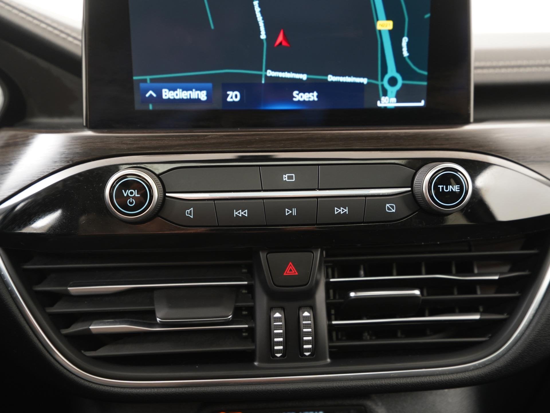 Foto 16 van Ford Kuga 2.5 PHEV Vignale | Panoramadak | ACC | Head Up | Z