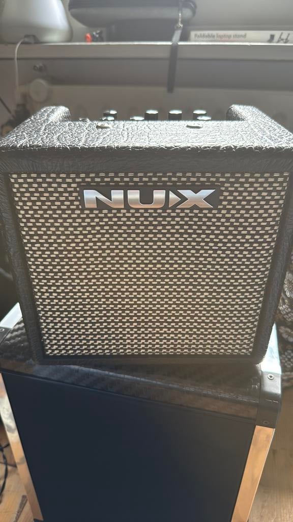 Nux mighty 8 BT MKII, Ophalen of Verzenden, Zo goed als nieuw, Minder dan 50 watt