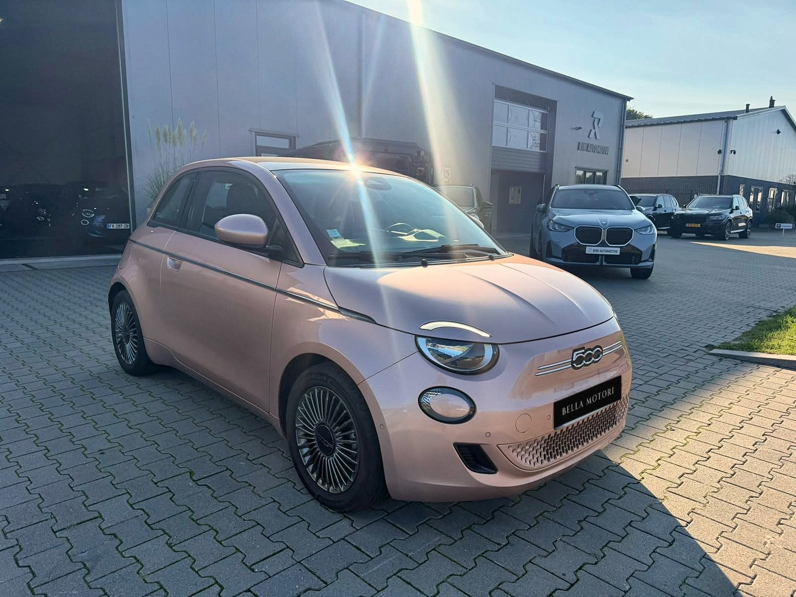 Fiat 500e Icon 42 kWh | RIJKLAARPRIJS | Panoramadak | 360°, Auto's, Dealer onderhouden, Stof, Gebruikt, Overige kleuren