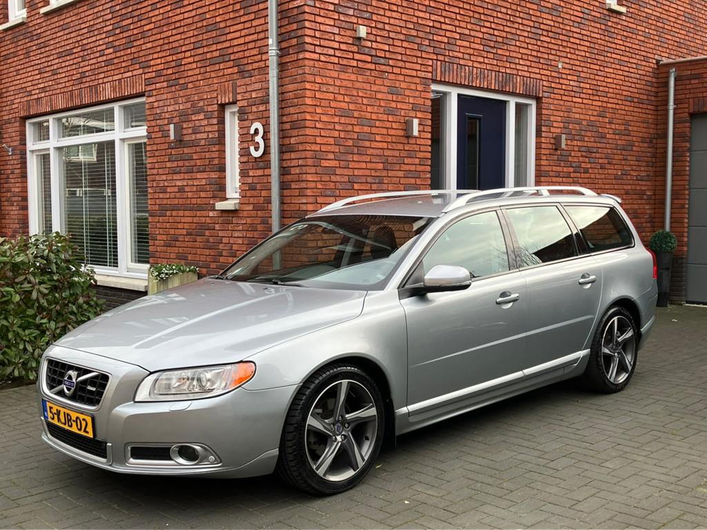 Volvo V70 R-Design T4 Aut. ORG NL oa Trekhaak,leer, Xenon, Auto's, 1596 cc, 1503 kg, Zwart, 4 cilinders