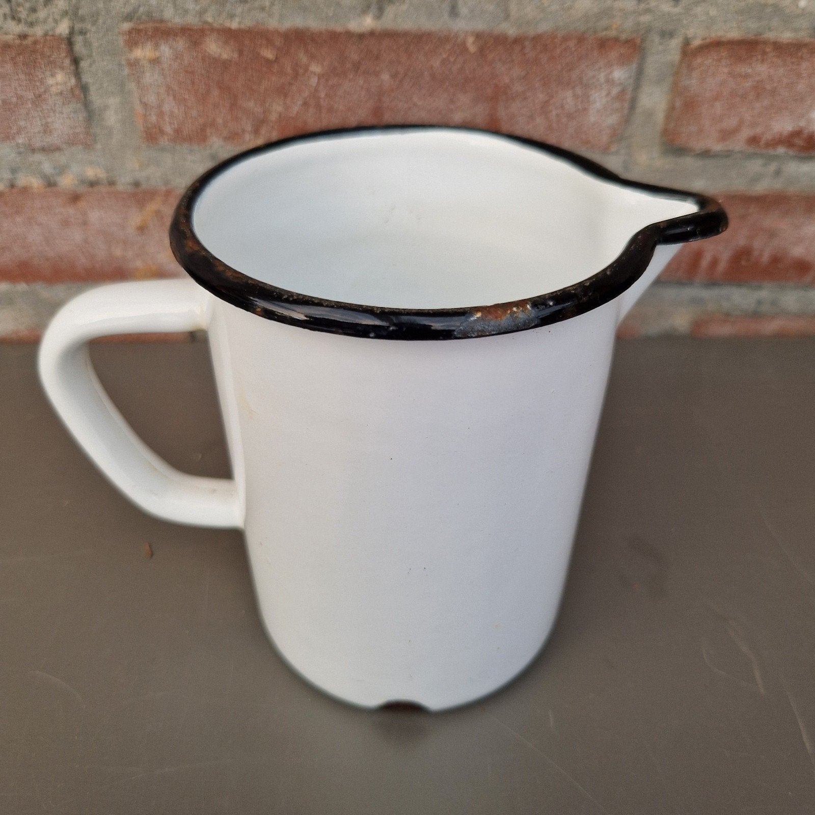 Vintage geëmailleerde maatbeker 1 liter wit met zwart, Ophalen of Verzenden