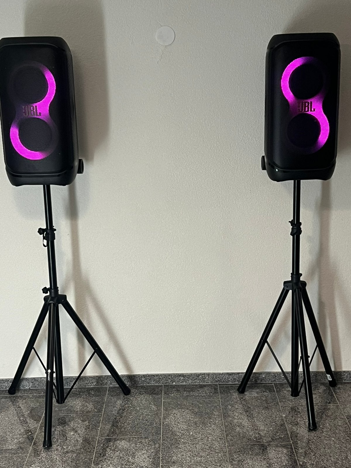 Jbl partybox 320 te huur, Ophalen, Zo goed als nieuw, Overige