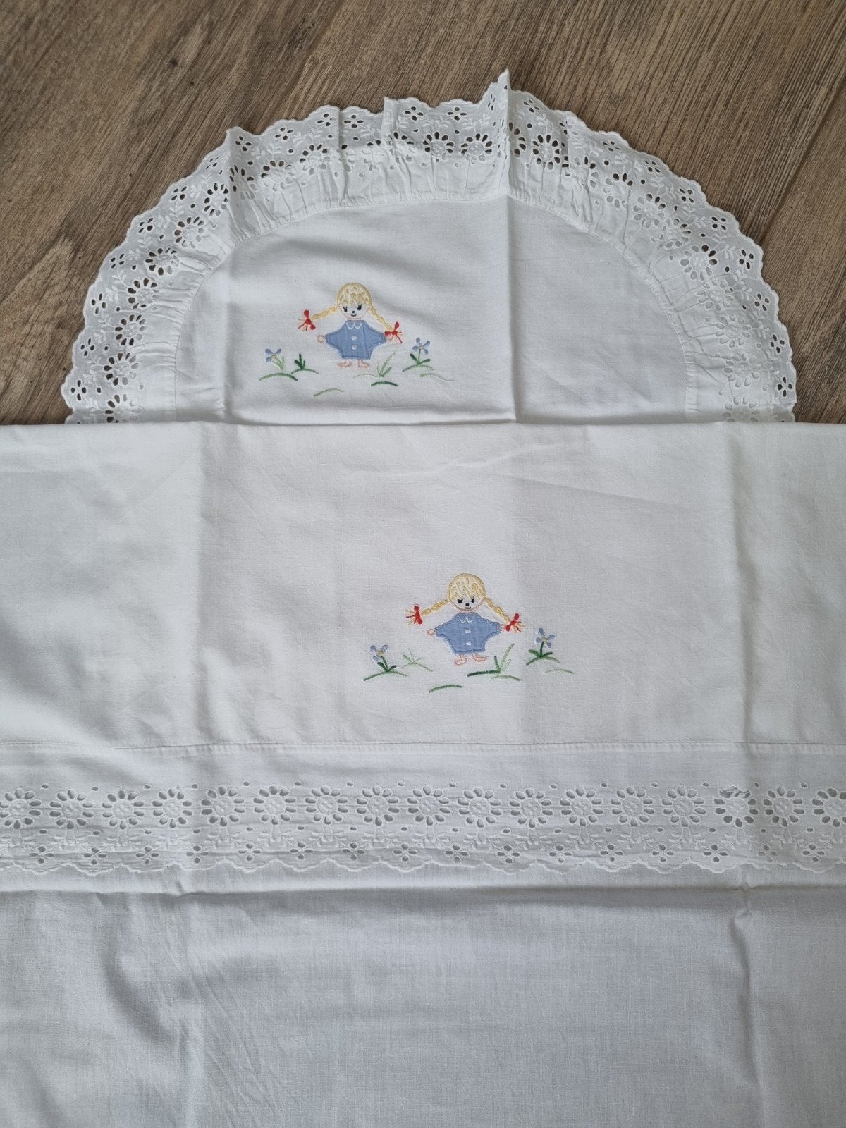 Schattig vintage lakensetje, Ophalen of Verzenden, Gebruikt, Wit, Meisje