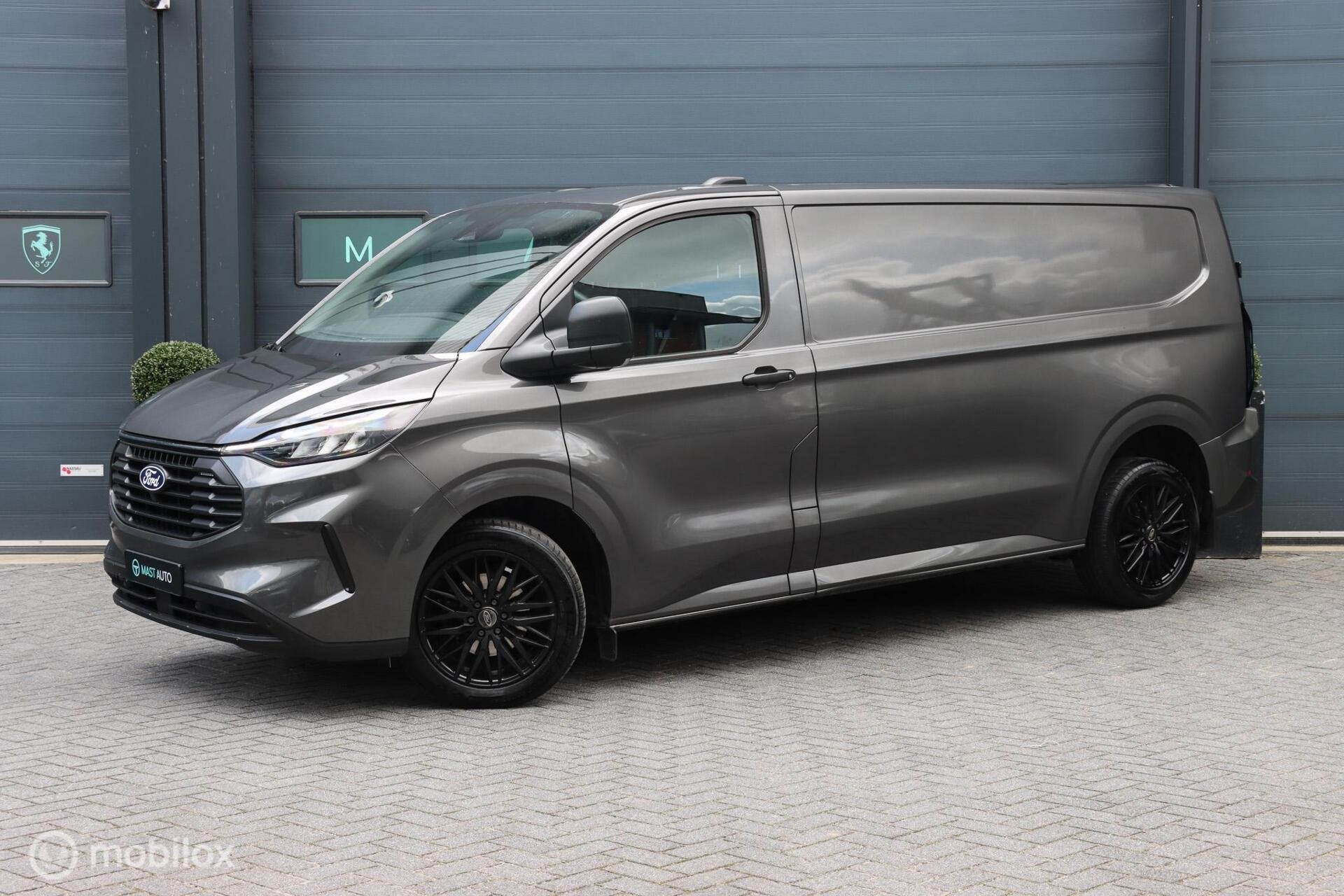 Ford Transit Custom 300 2.0 TDCI L2H1 Limited|Camera|Apple, Voorwielaandrijving, 1849 kg, Gebruikt, 4 cilinders