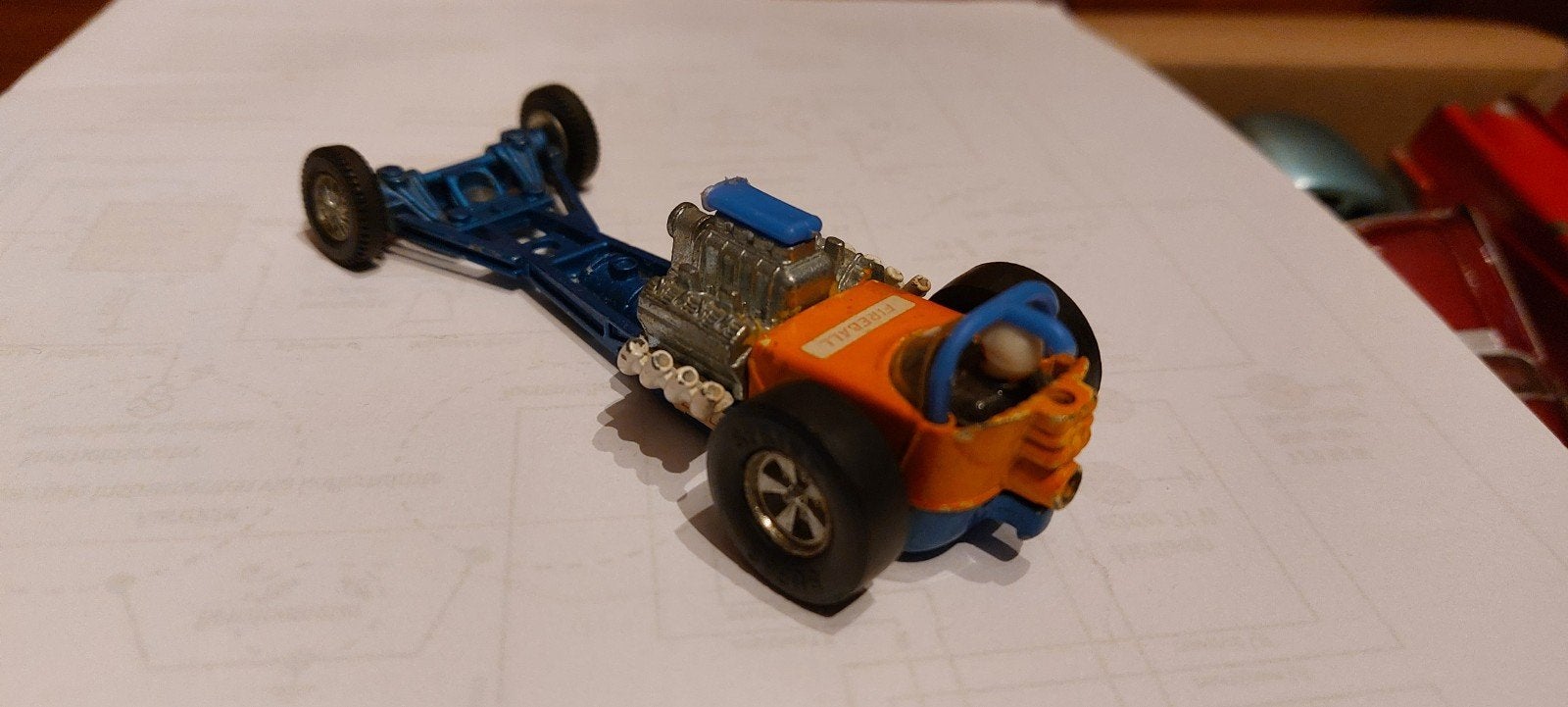 Vintage Dinky Toy Chassis met Motor - Oranje/Blauw, Ophalen of Verzenden, Gebruikt, Auto