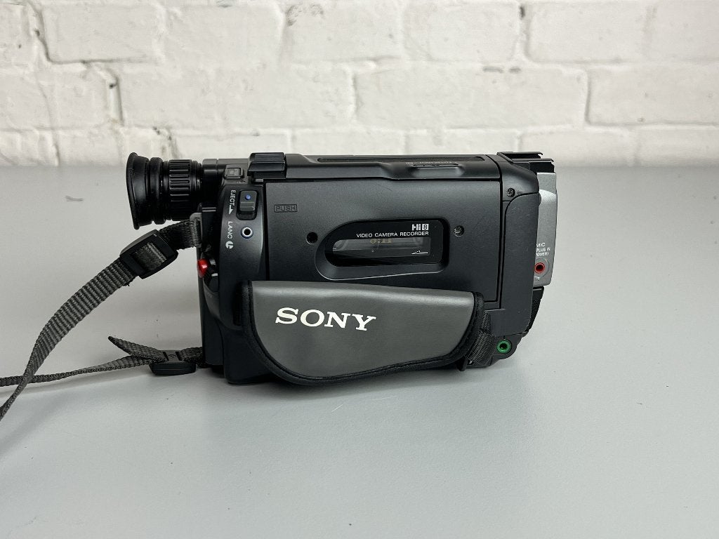 Sony Handycam CCD-TR820E Video Hi8 camera, Ophalen, Hi 8, Sony, Nederland