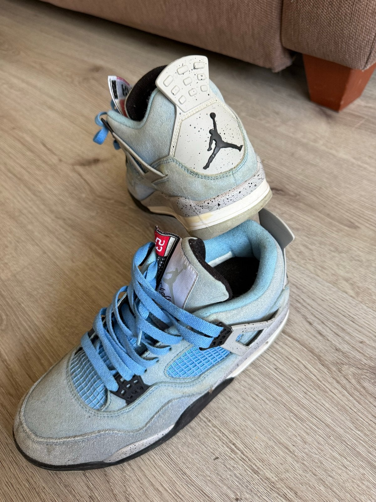 Jordan 4 Retro University Blue, Ophalen of Verzenden, Gedragen, Blauw, Sneakers of Gympen