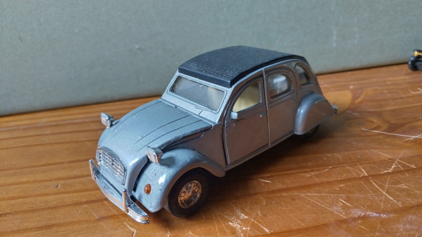 Citroën 2CV modelauto - Grijs, Overige merken, Gebruikt, Auto, 1:32 tot 1:50