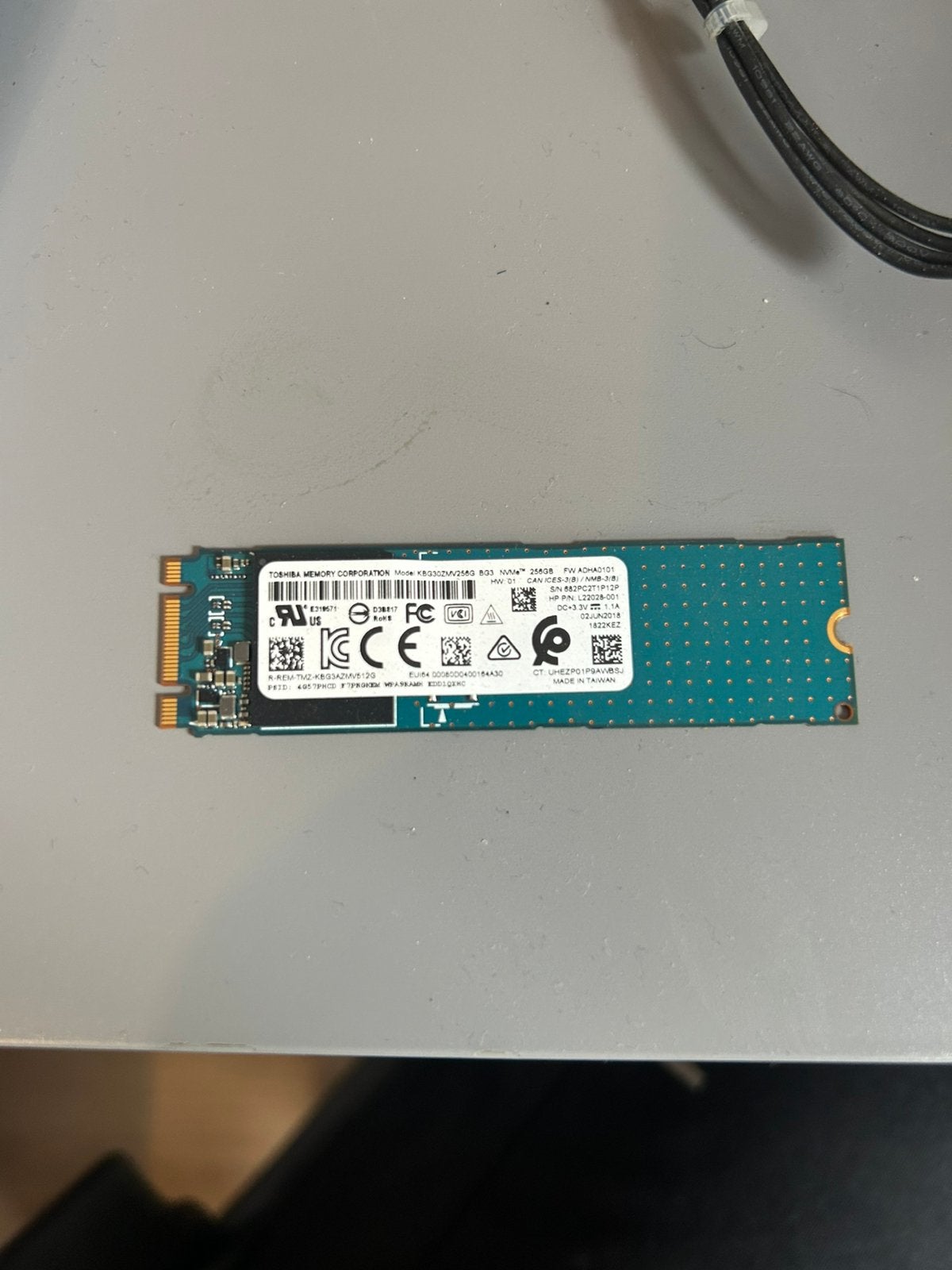 NVMe M.2 SSD 256 GB - Toshiba, Computers en Software, Harde schijven, Intern, Gebruikt, Server, SSD