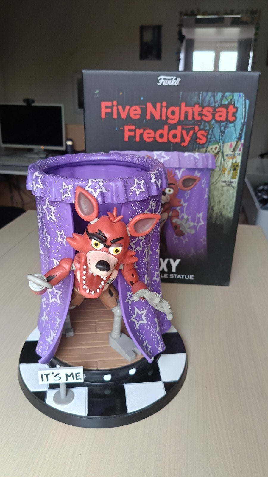 Funko 12" statue Foxy Five Nights at Freddy's, Ophalen, Zo goed als nieuw
