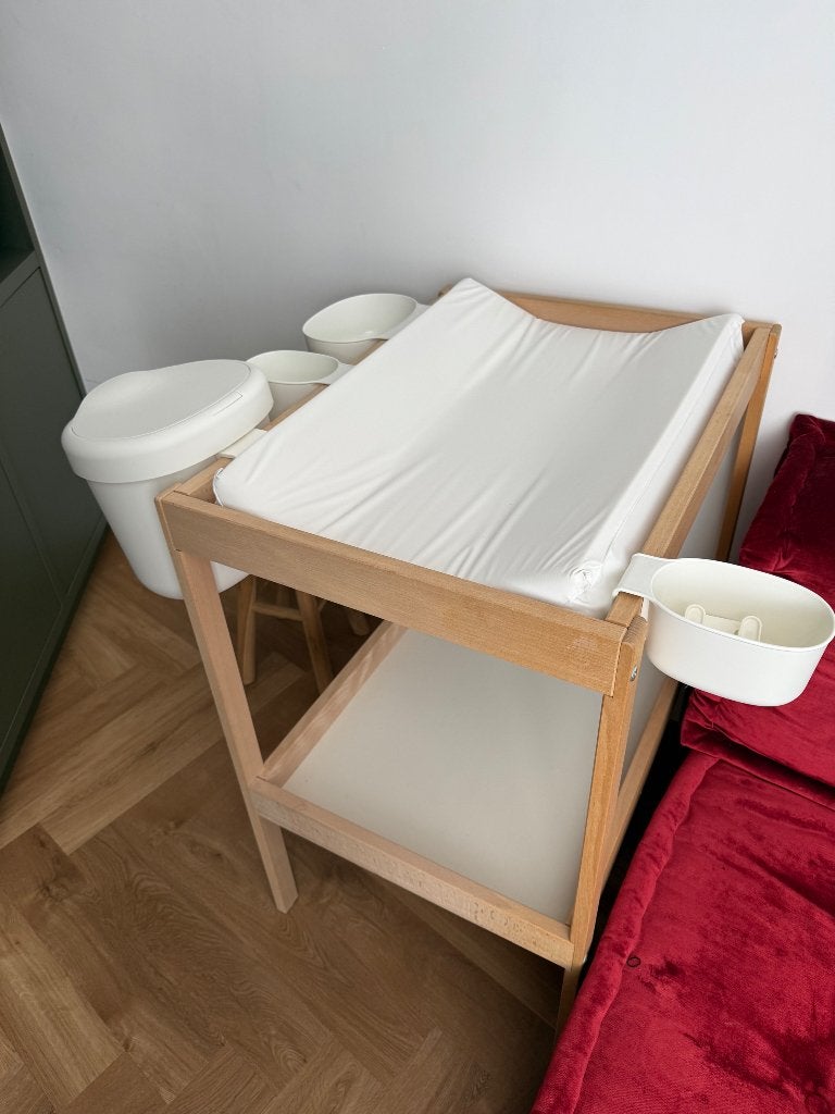 IKEA commode met aankleedkussen, prullenbak en bakjes, Ophalen, Gebruikt, Minder dan 75 cm, 50 tot 70 cm