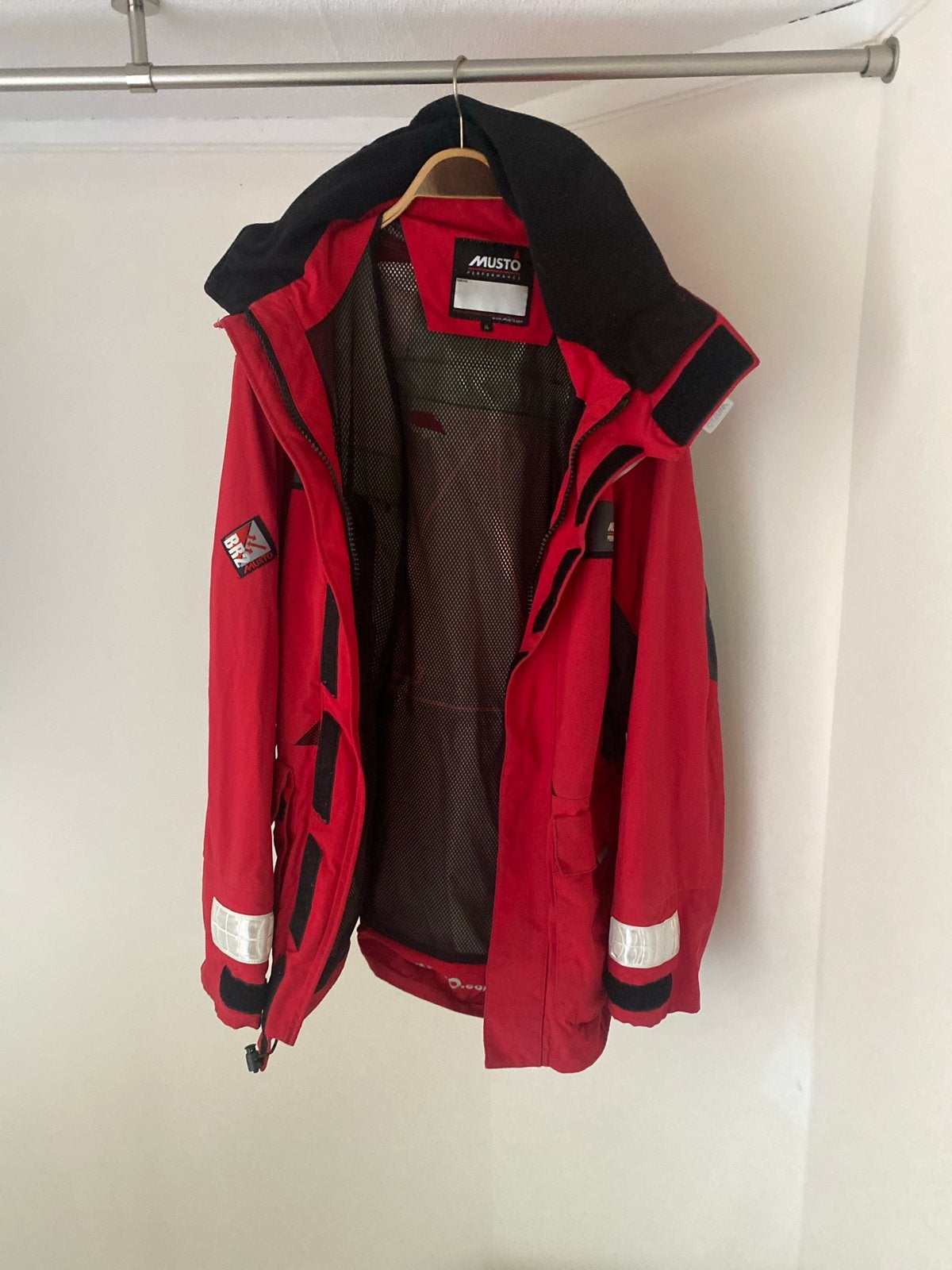 Musto BR2 offshore Zeiljack Rood - Maat XL, Watersport en Boten, Ophalen of Verzenden, Gebruikt, Dame of Heer, Zeiljack