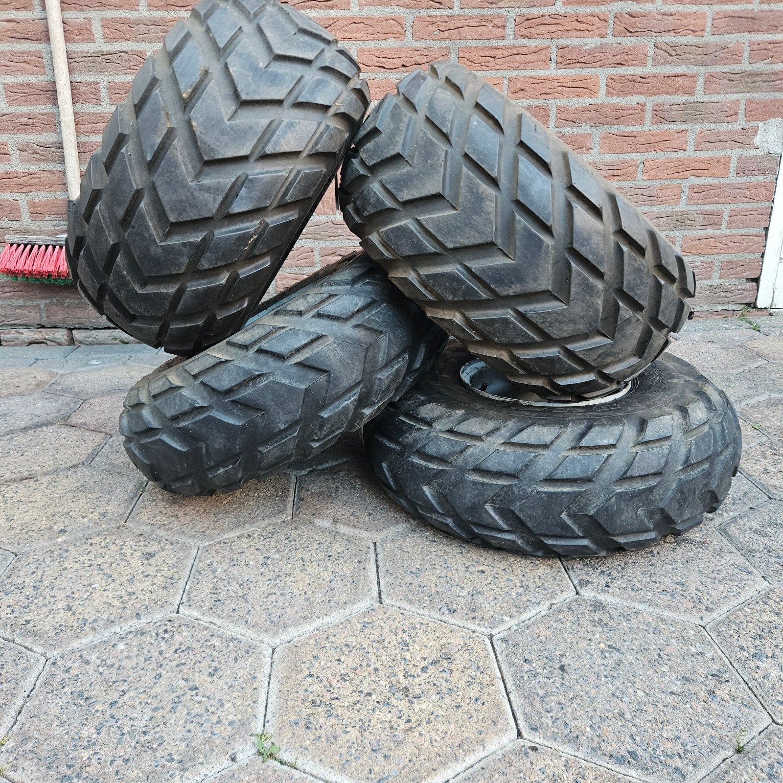 DURO HF-247 Quad banden set + velgen (laatste set), Ophalen, Gebruikt, Overige typen