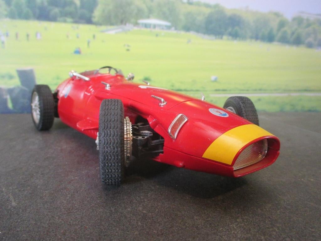 1/16 Maserati 250TF - Polistil, Hobby en Vrije tijd, Modelauto's | 1:18, Ophalen of Verzenden, Zo goed als nieuw, Overige merken