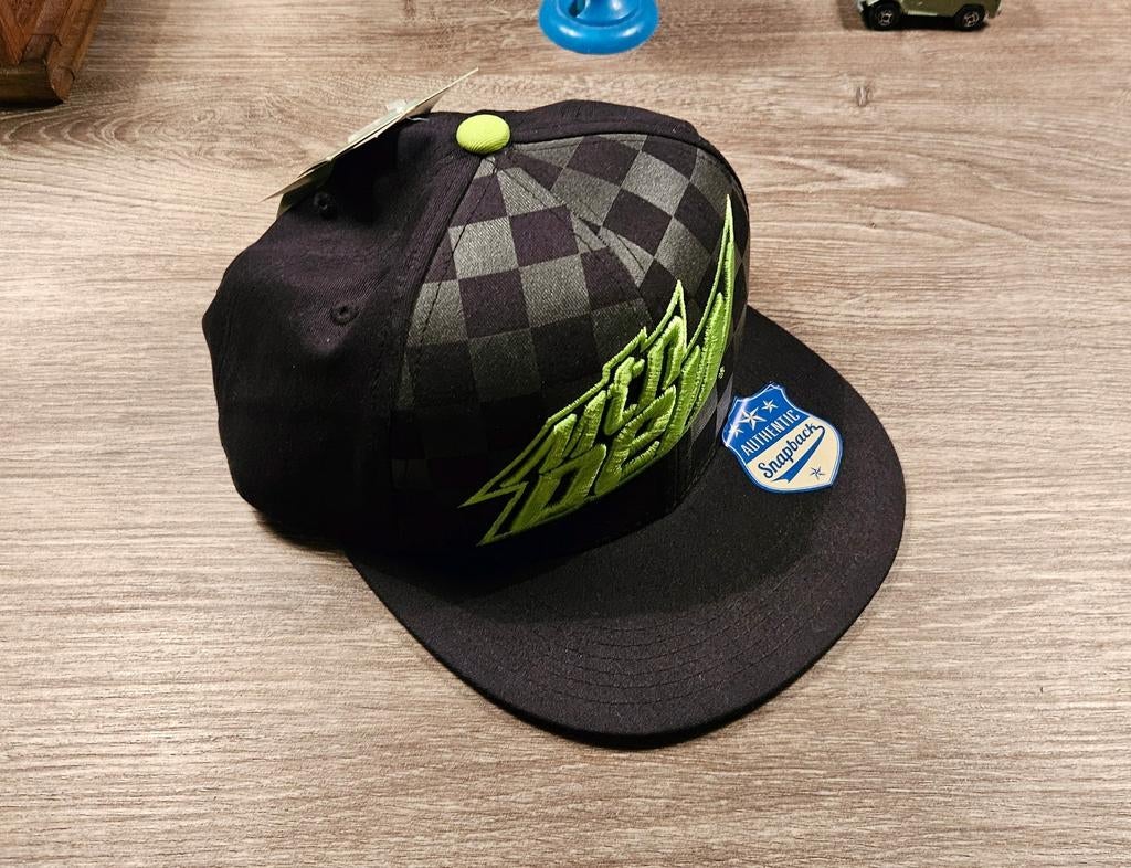 NIEUW: Mountain Dew Snapback Pet – Checkerboard – Met Labels, Ophalen of Verzenden