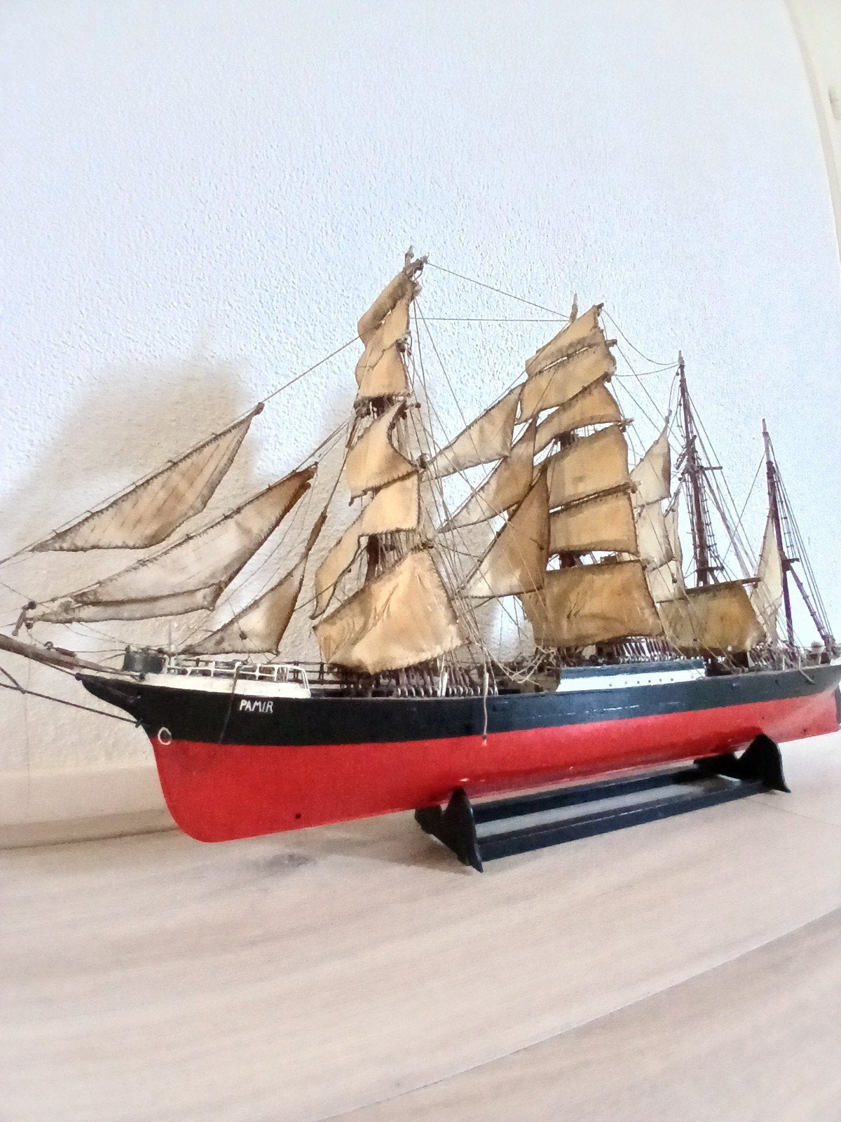 modelbouw schip Pamir, Ophalen