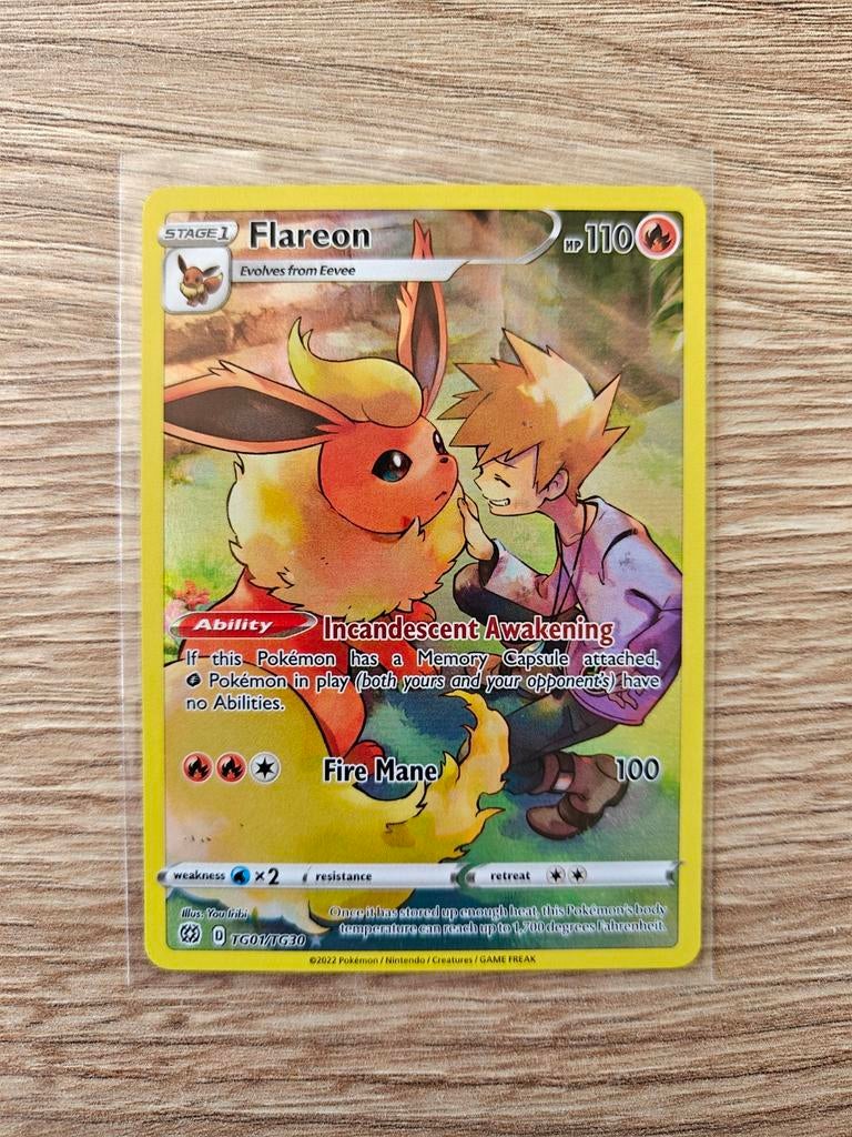 Flareon 026/024 Full Art Trainer Gallery Pokémon Kaart, Ophalen, Zo goed als nieuw, Losse kaart