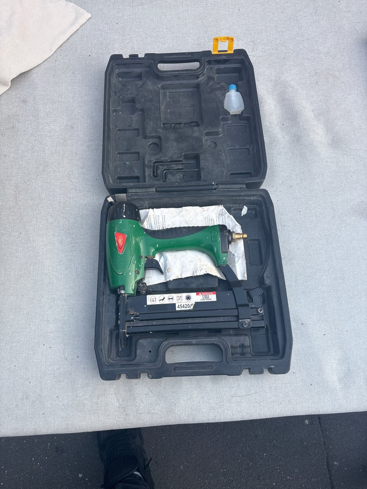 AIRPRESS Tacker/Nietmachine in koffer, Ophalen of Verzenden, Gebruikt, Tacker/nietmachine, Overige merken