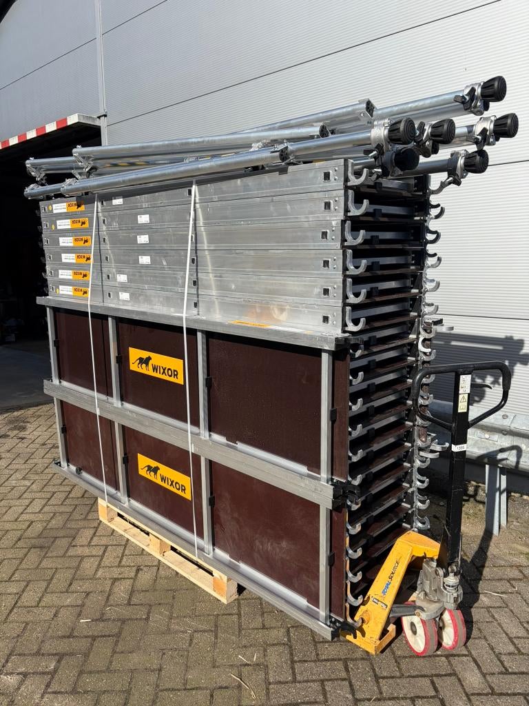 Platformen 250cm en 305cm voor rolsteigers, Doe-het-zelf en Verbouw, Steigers, Ophalen, Zo goed als nieuw, Rolsteiger of Kamersteiger