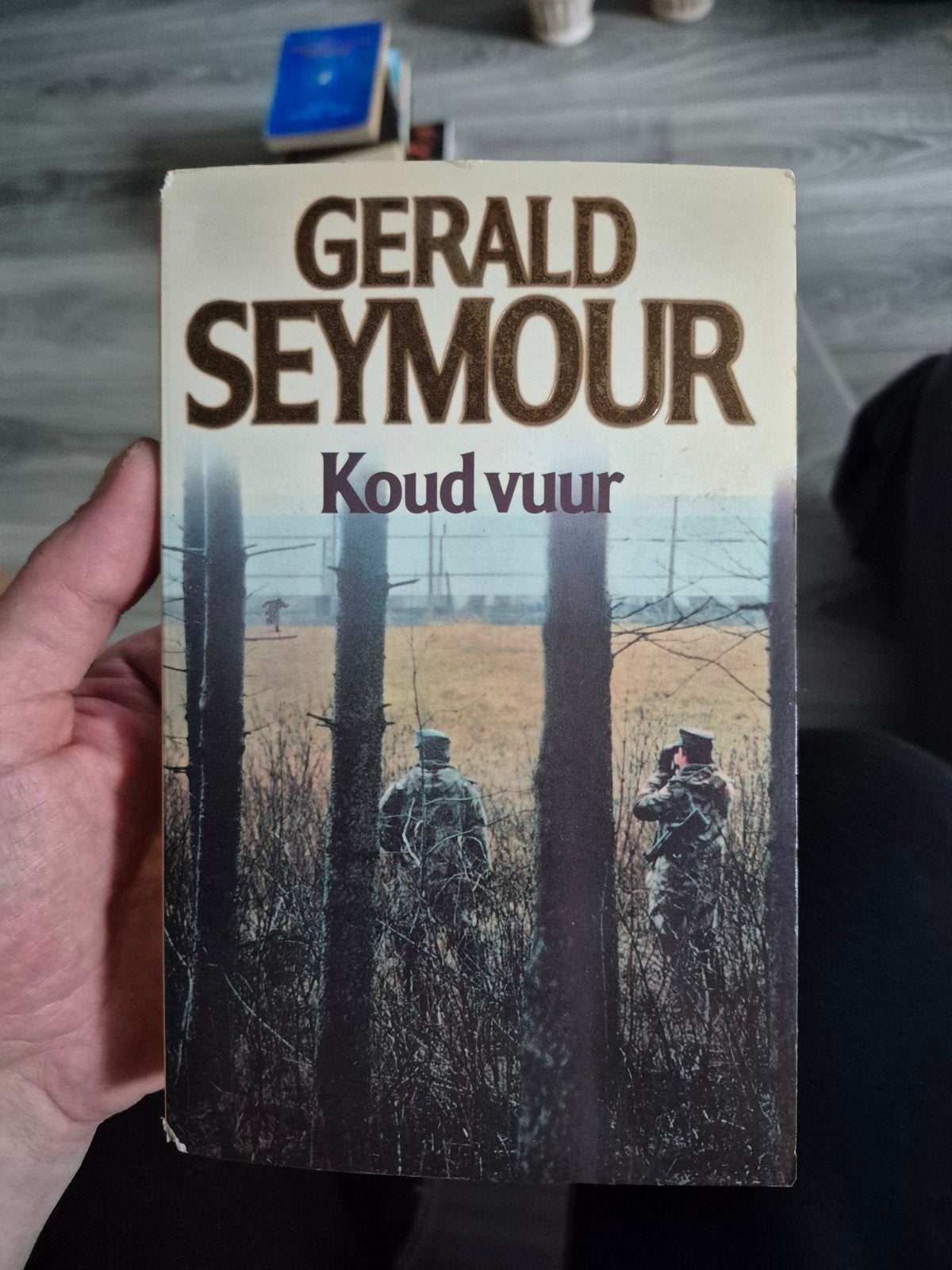 Gerald Seymour - Koud vuur (Thriller), Boeken, Ophalen of Verzenden, Gelezen, Gerald Seymour, Nederland
